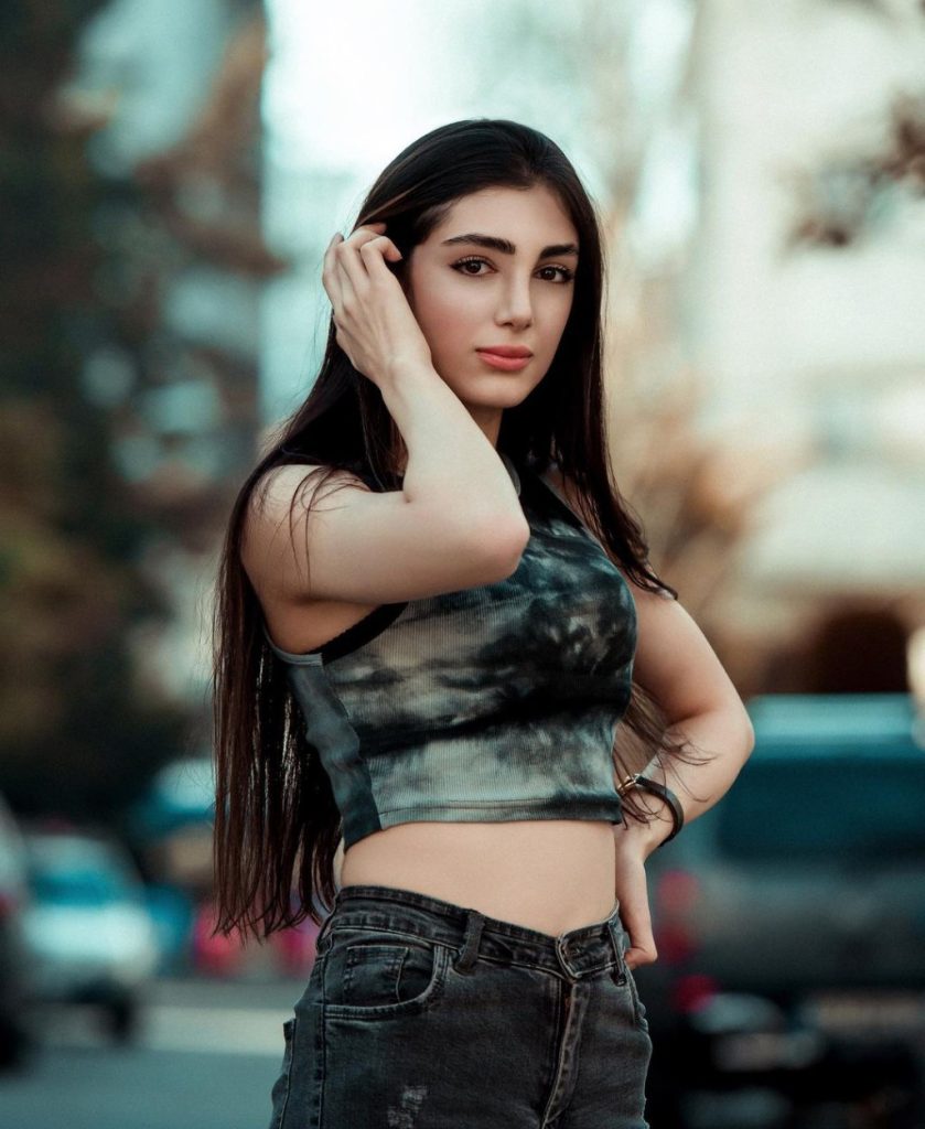 این تصویر دارای صفت خالی alt است؛ نام پروندهٔ آن ------1-839x1024.jpg است